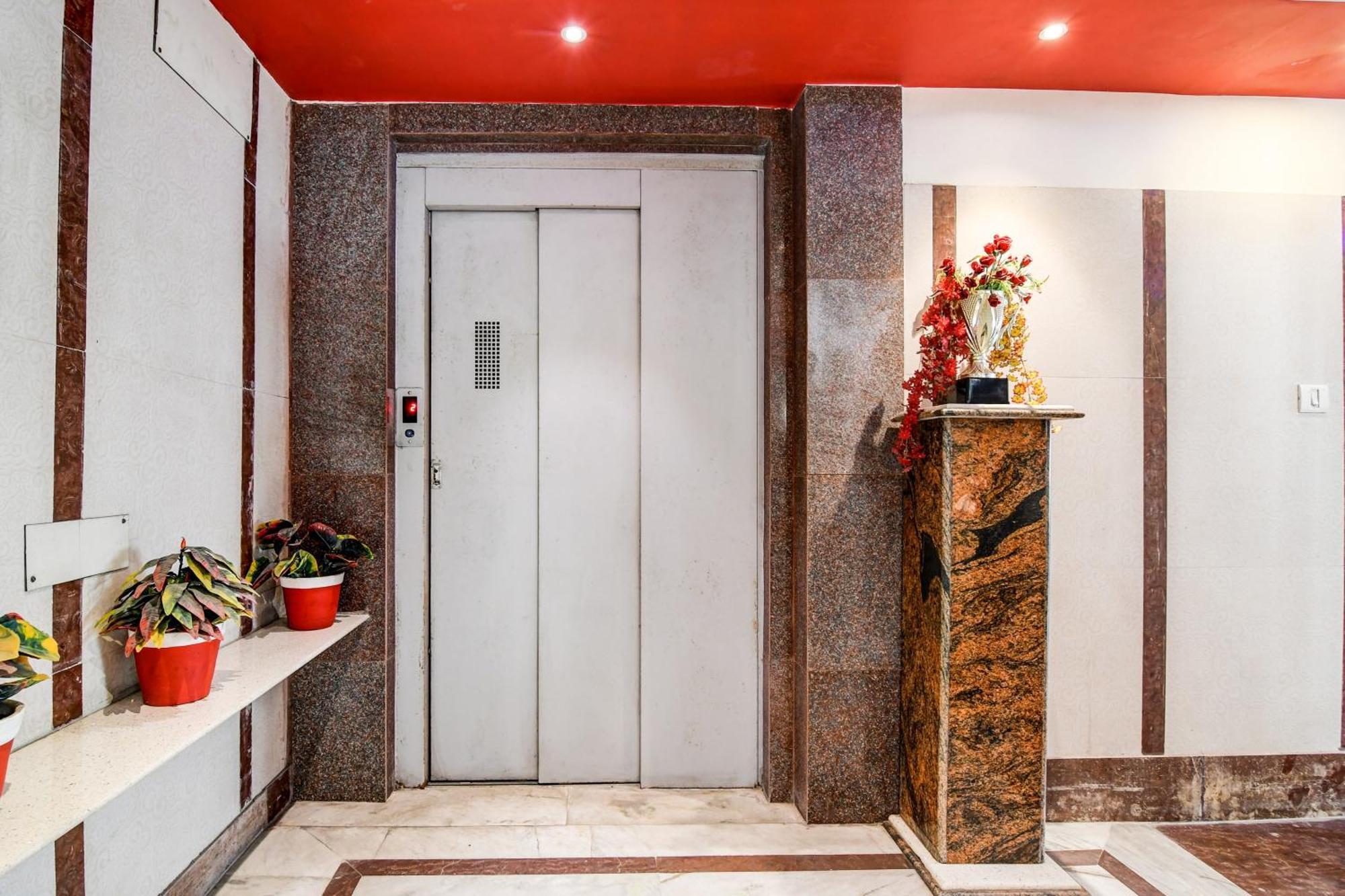 Super Collection O Raj Guest House Near Kolkata Airport Gauripur  Exterior foto