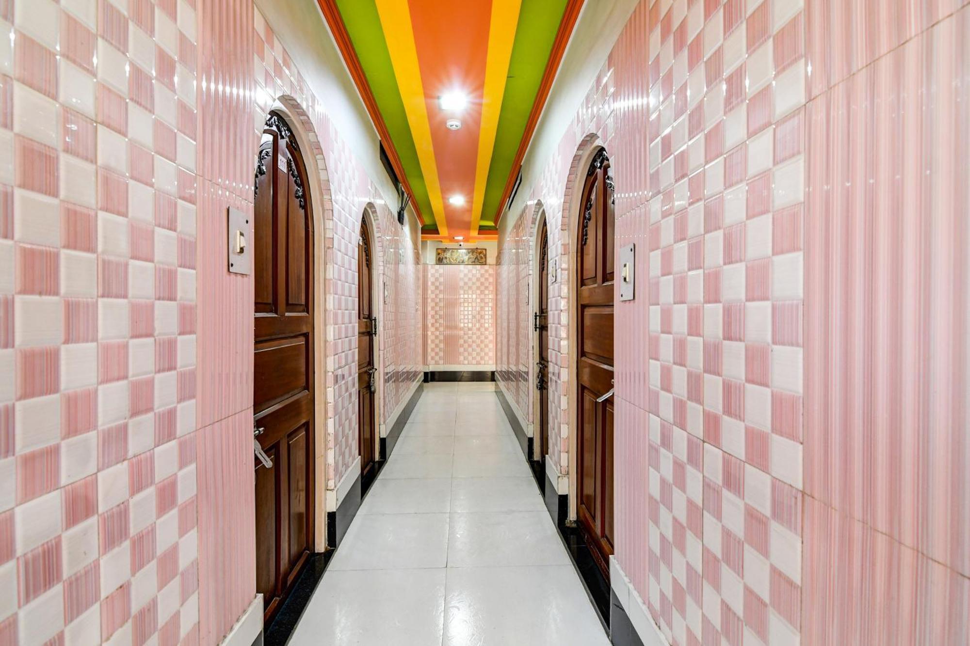 Super Collection O Raj Guest House Near Kolkata Airport Gauripur  Exterior foto